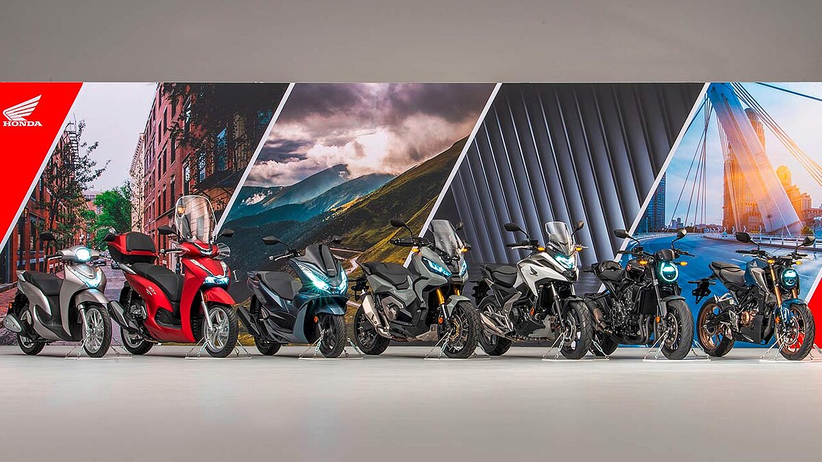 Sieben auf einen Euro-5-Streich bei Honda (v.l.): SH Mode 125, SH350i, PCX125, X-ADV, NC750X, CB1000R, CB125R.