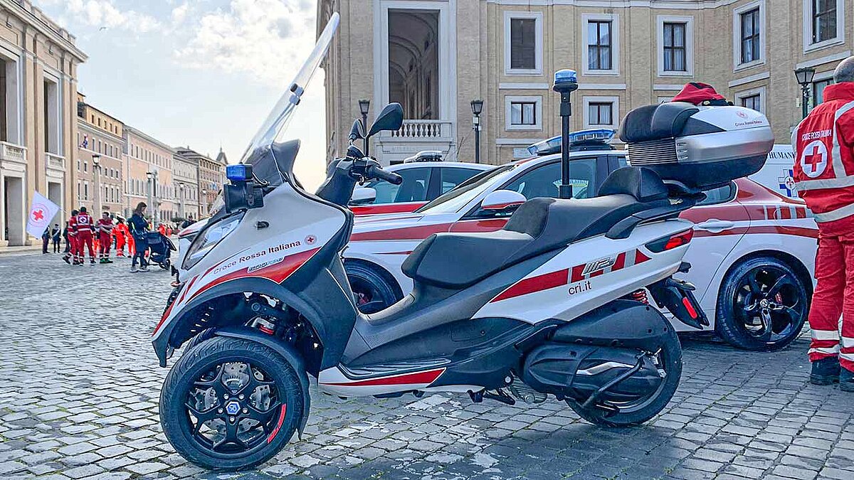 Piaggio MP3 „Life Support“.