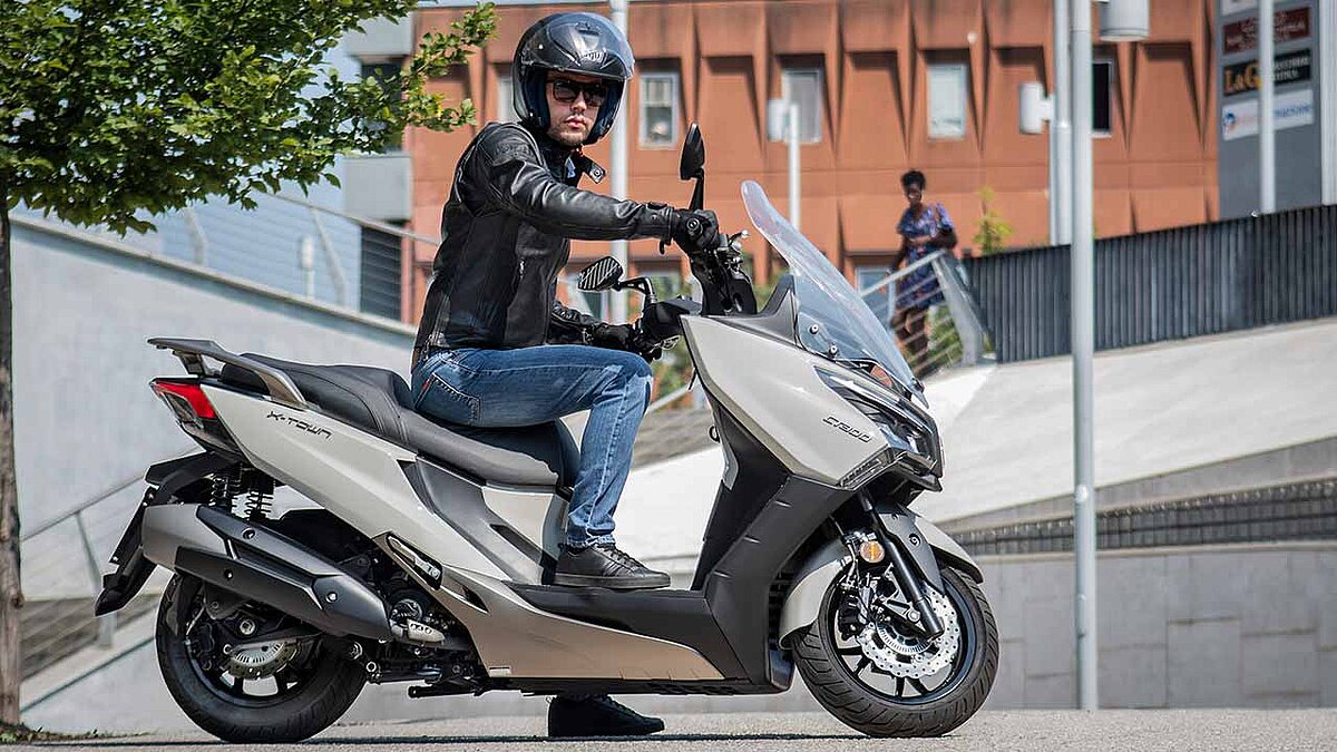 Kymcos neuer X-Town CT 300i ABS, der sich die Optik mit seinem kleinen Bruder X-Town CT 125i CBS teilt.