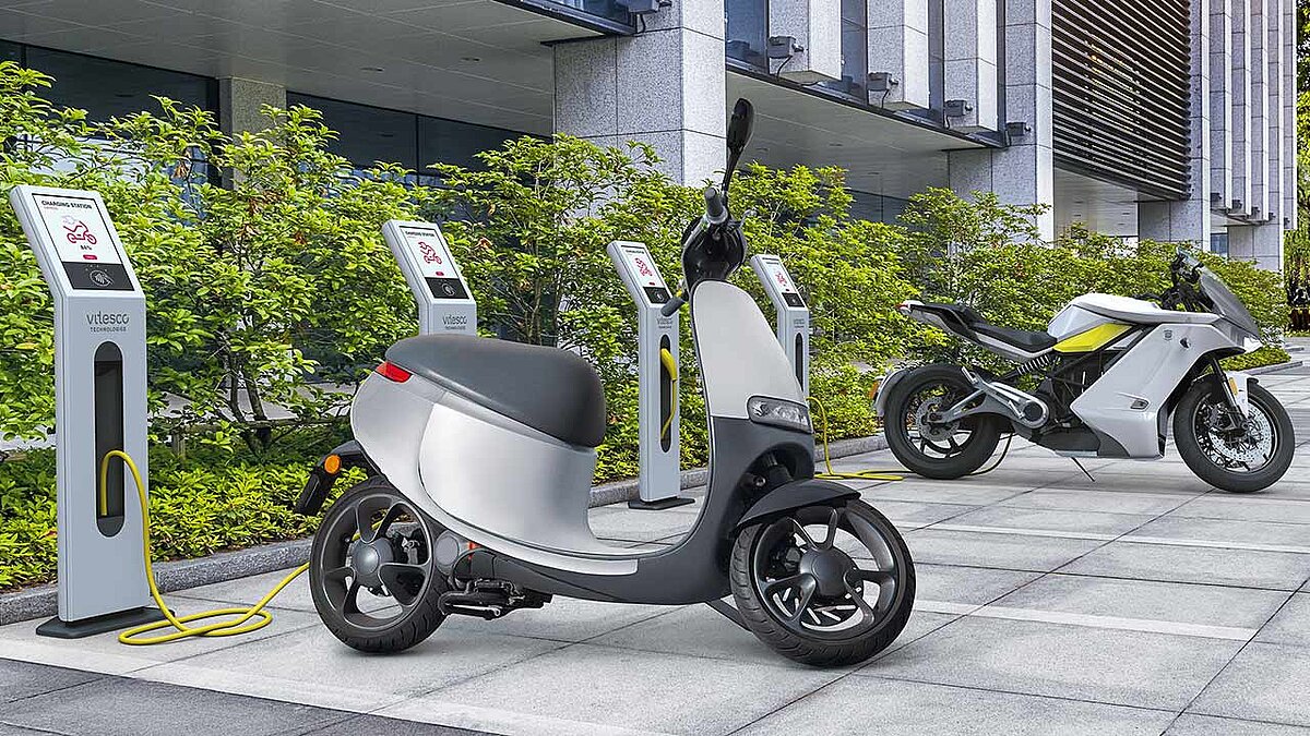 Der Automobilzulieferer Vitesco Technologies zeigt auf der EICMA in Mailand erstmals E-Antriebe für Zweiräder.