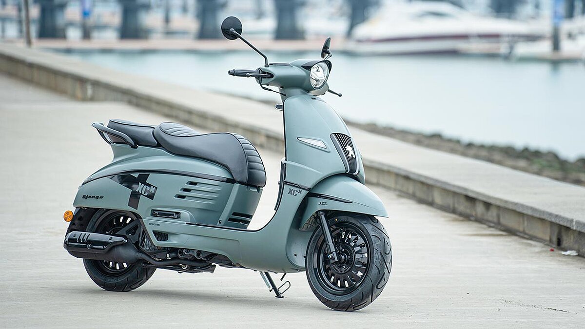 Peugeot Django Shadow.