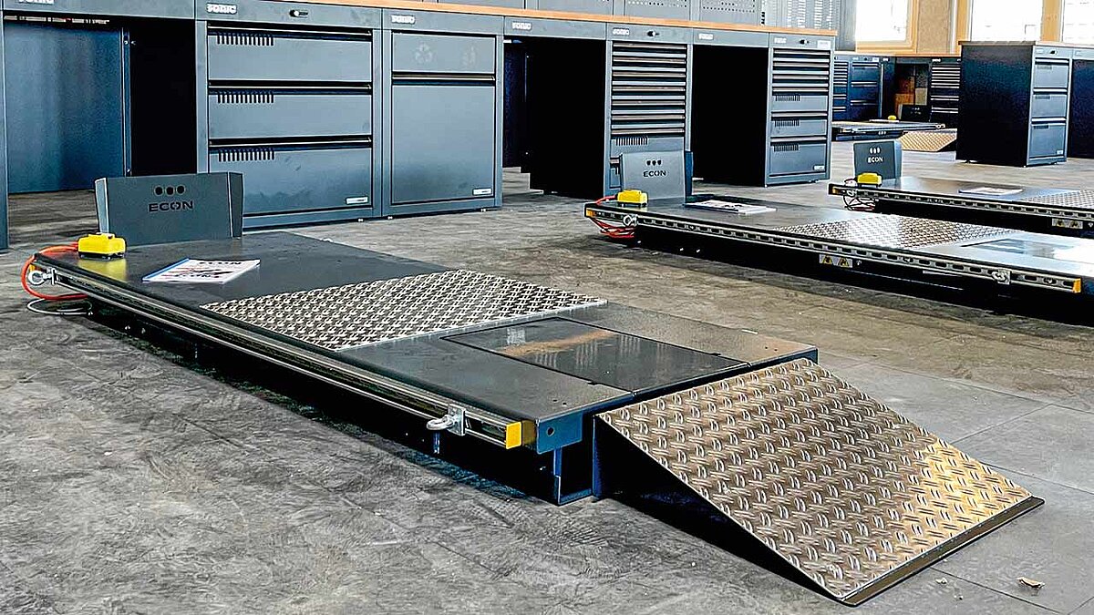 Kompakt, leistungsstark, individualisierbar: Hebebühnen für die Motorradwerkstatt von Econ.