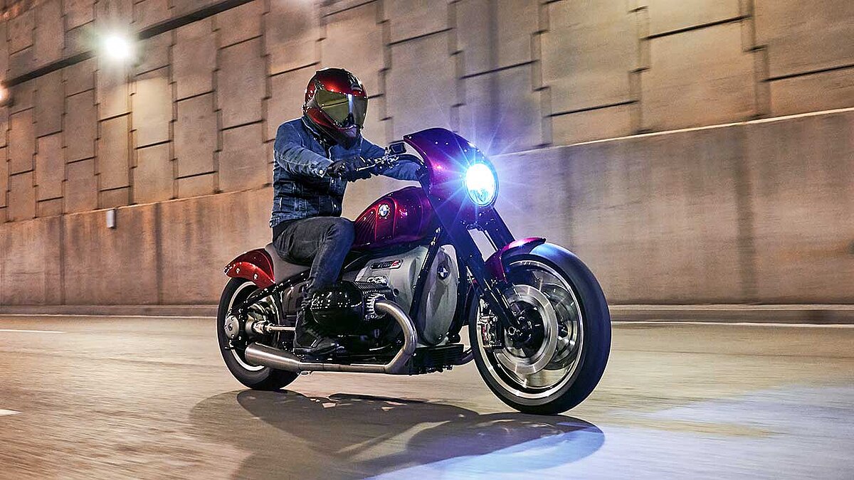 In einem modernen Cruiser vom Schlage der Concept R18/2, die BMW im Herbst enthüllte, soll der mächtige Boxermotor Dienst schieben.