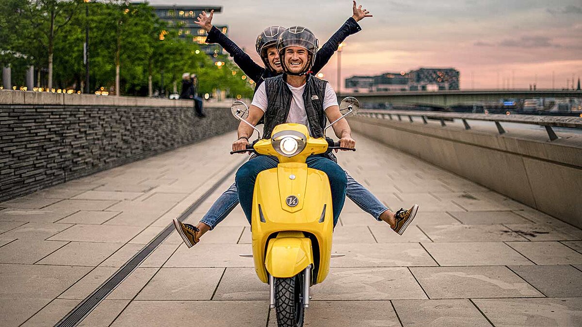 Piaggio sieht durch Kumpan – im Bild das Modell 54 inspire – seine Urheberrechte in Sachen Rollerdesign verletzt. Im schwelenden Rechtsstreit ist vor Kurzem eine weitere Entscheidung gefallen.