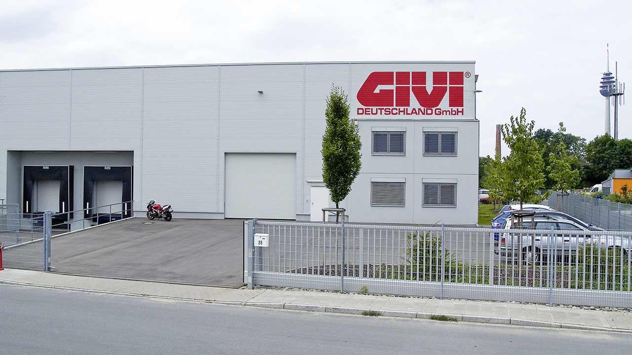 Vom Standort von GIVI Deutschland in Nürnberg aus wird der Fachhandel weiter versorgt.