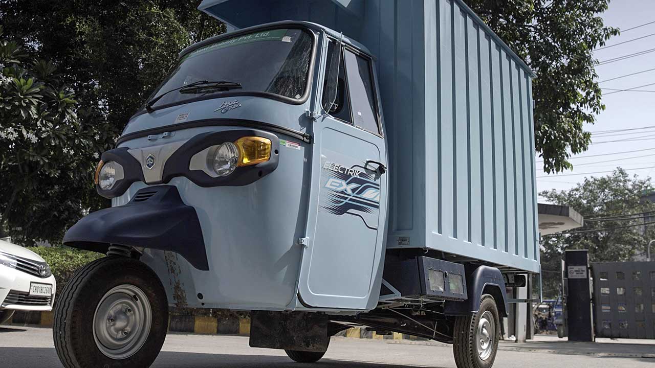 In Indien hat Piaggio das dreirädrige Nutzfahrzeug Ape bereits in einer vollelektrischen Version an den Start gebracht.