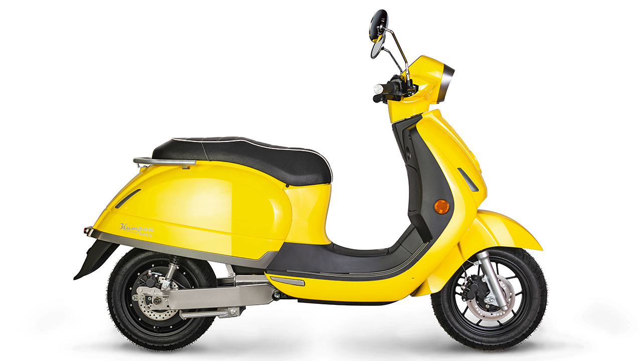 Mit der Einführung des „54 inspire“ debütierte bei der Marke auch die Lackfarbe „Akzent-Gelb“.