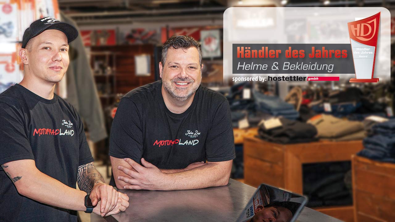 Zwei Generationen, ein Ziel: Motorradland-Gründer Daniel Haller (re.) und sein Co-Geschäftsführer Lars Schubert möchten das Unternehmen weiterentwickeln und zukunftsfähig aufstellen.