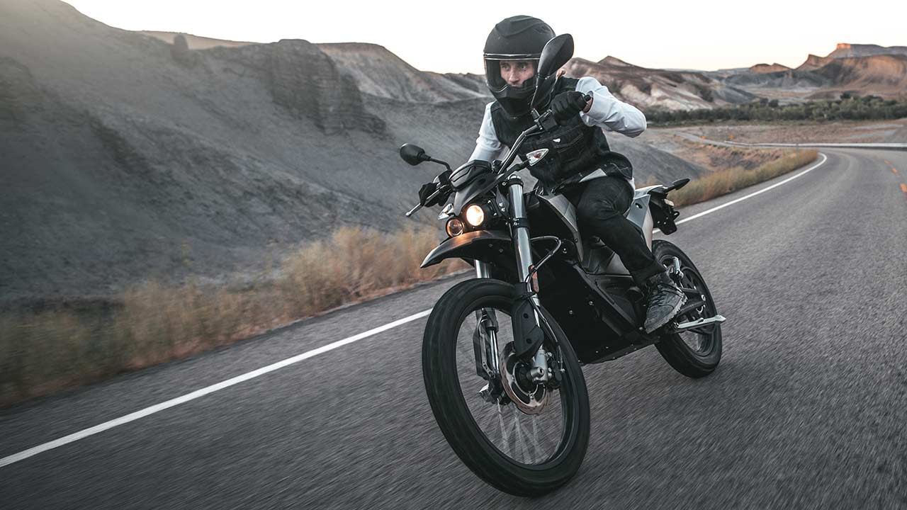 Zero Motorcycles befeuert den IVM in Sachen Elektromobilität.